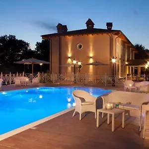 https://hotel-piccolo-borgo.it-romehotels.com