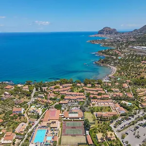 - Sporting Club Hotel