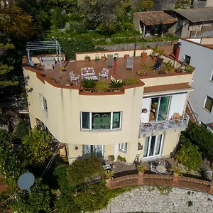 https://villa-giannina-bb.taorminaitalyhotels.com