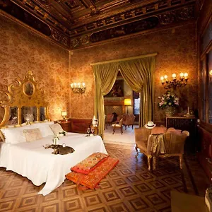 Гостевой дом Palazzetto Pisani Grand Canal